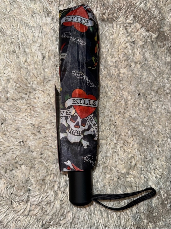 Ed Hardy Accessories - NWT Ed Hardy Auto Open/Close Compact Umbrella